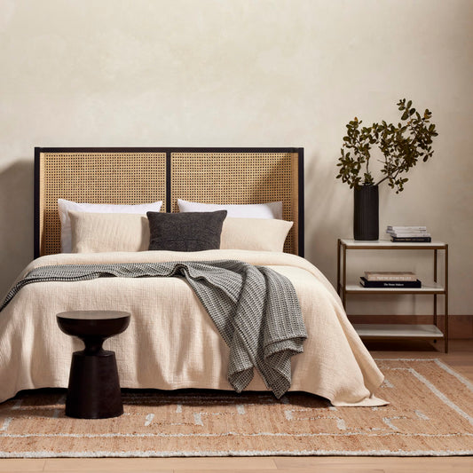 Valencia Wingback Cane Bed
